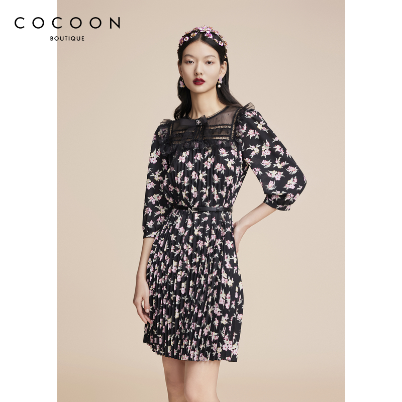 商场同款 可可尼COCOON秋冬新款宫廷风蕾丝拼接琴褶碎花连衣裙女