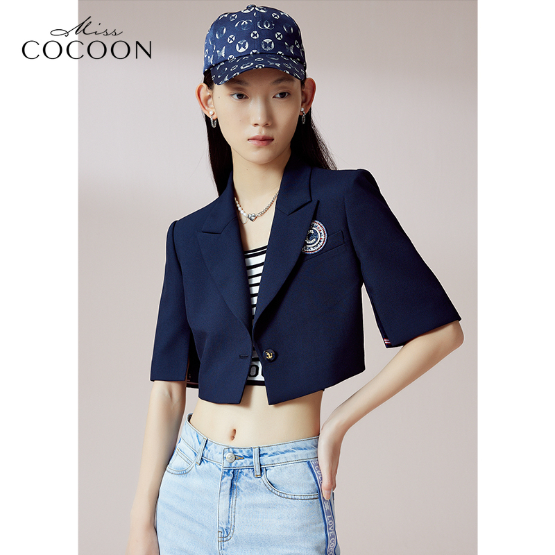 商场短款外套COCOON时尚
