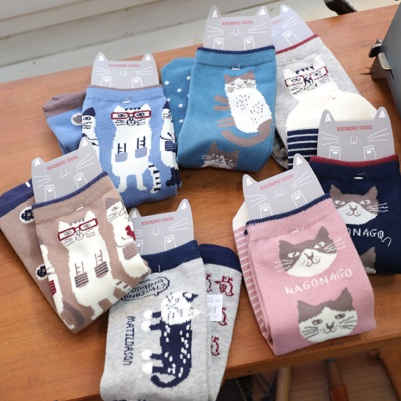 多色超可爱猫咪提花轻奢精致少女袜子出口正品秋冬季中筒袜女棉袜