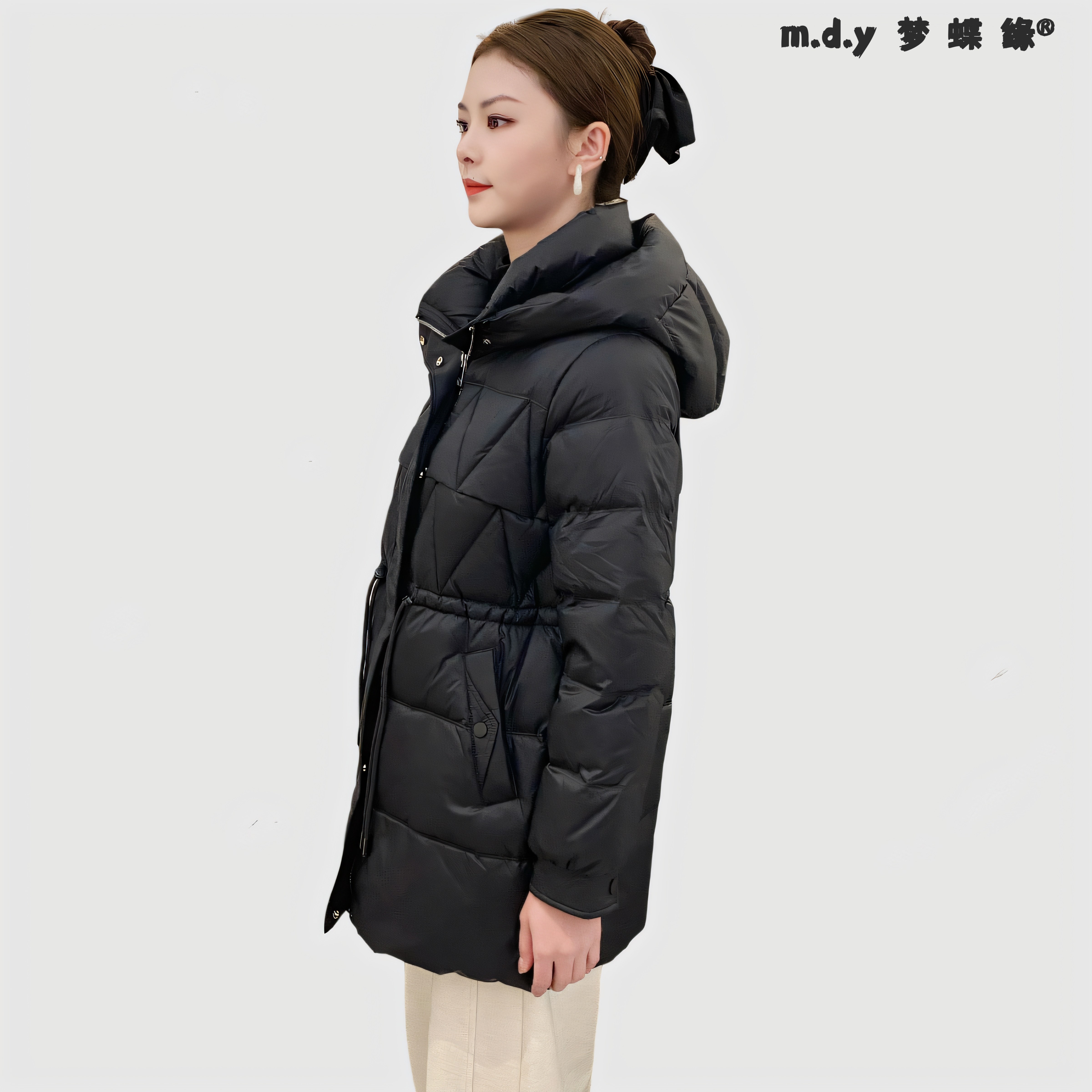 妈妈冬装90白鸭绒m.d.y梦蝶缘正品时尚中年黑色中长款连帽羽绒服