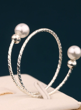 新款新娘戒指女轻奢高颜值食指戒小众百搭个性夸张指坏