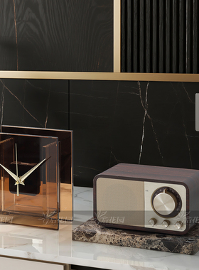 现代轻奢样板间卧室床头柜桌面时钟音响摆件组合搭配软装饰品套装