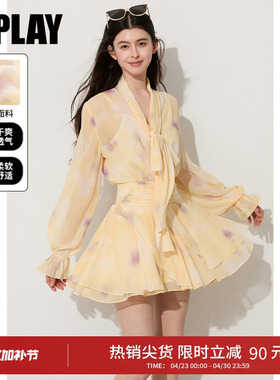 DPLAY黄色印花连衣裙收腰气质雪纺度假海边法式裙子短裙2026年