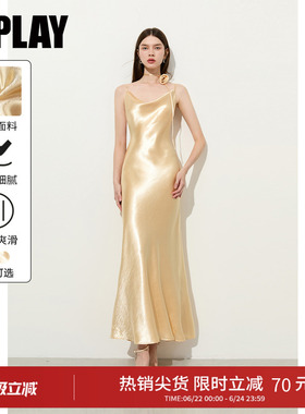 DPLAY2026年夏新款黄色礼服裙女收腰荡领缎面优雅时尚连衣裙长裙