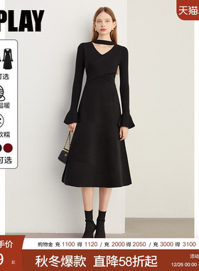 DPLAY2025年冬黑色镂空领长袖修身针织连衣裙毛衣裙长裙女
