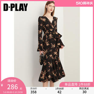 连衣裙V领印花长裙女 DPLAY2024春日碎花裙黑色碎花连衣裙茶歇法式