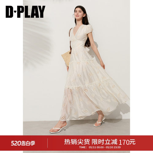 DPLAY2026年夏季新款白色连衣裙女文艺风泡泡袖镂空刺绣收腰长裙