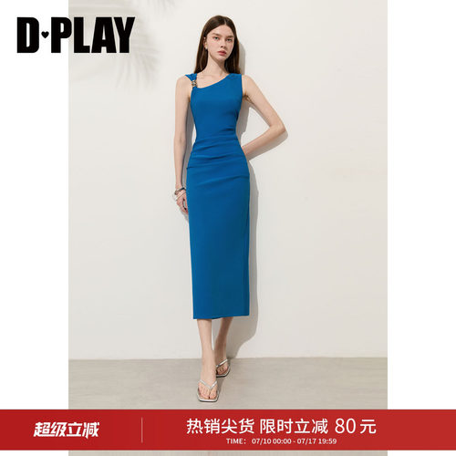 DPLAY新款优雅蓝色单侧捏褶后中开衩斜领无袖修身连衣裙2026夏季