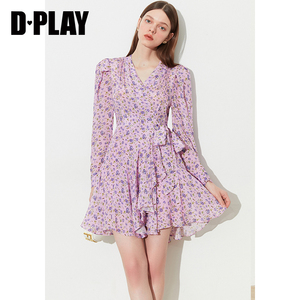 DPLAY新度假风茶歇系带蝴蝶结V领紫调雏菊印花连衣裙野餐裙