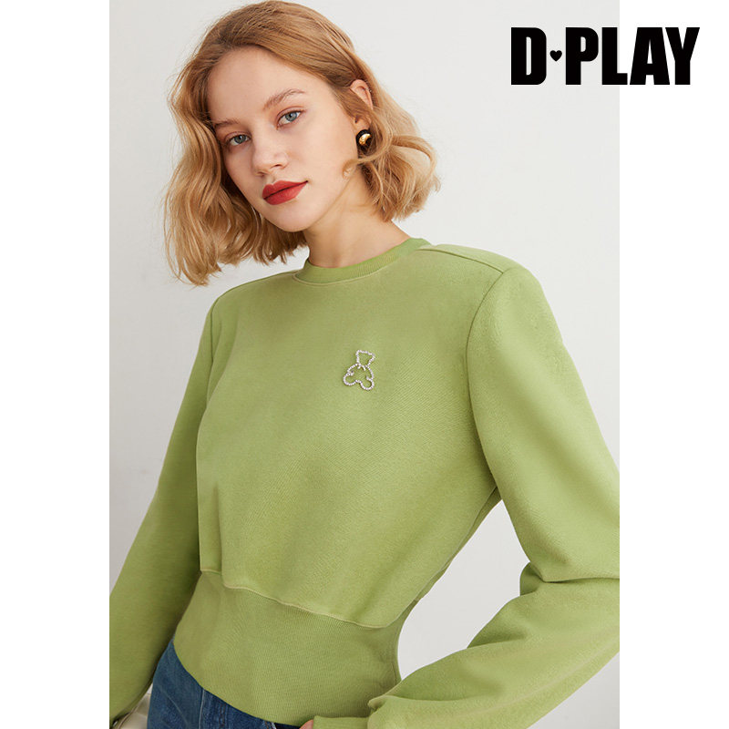 清仓DPLAY秋装新时尚简约薄荷曼绿磨毛小熊胸针装饰立体卫衣
