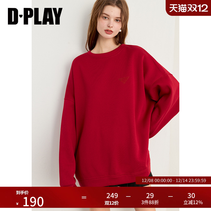 DPLAY2025春季气质休闲感红色三角标烫钻圆领长袖宽松廓形卫衣