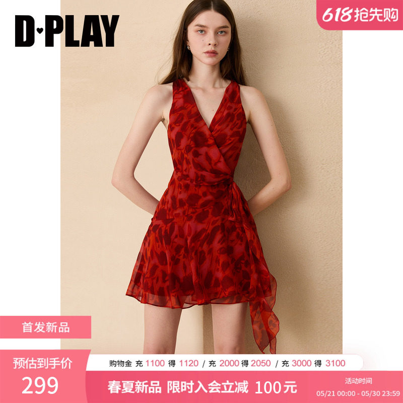 DPLAY红色印花V领无袖连衣裙法式度假茶歇裙2026夏季新款裙子