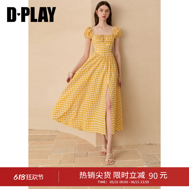 DPLAY黄色格纹方领泡泡袖收腰开衩度假连衣裙2026夏季新款女裙子