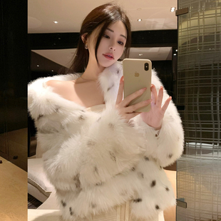 高级感轻奢仿狐狸毛皮草外套女冬季新款气质皮毛一体环保皮草大衣