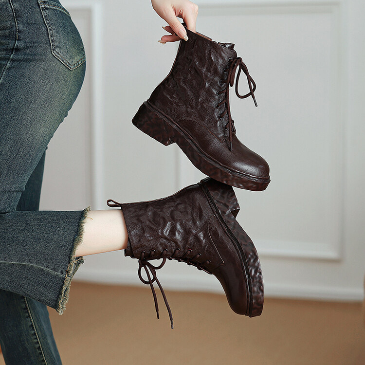 2024年秋冬新款马丁靴时尚短靴平底厚底系带机车靴真皮百搭显腿长