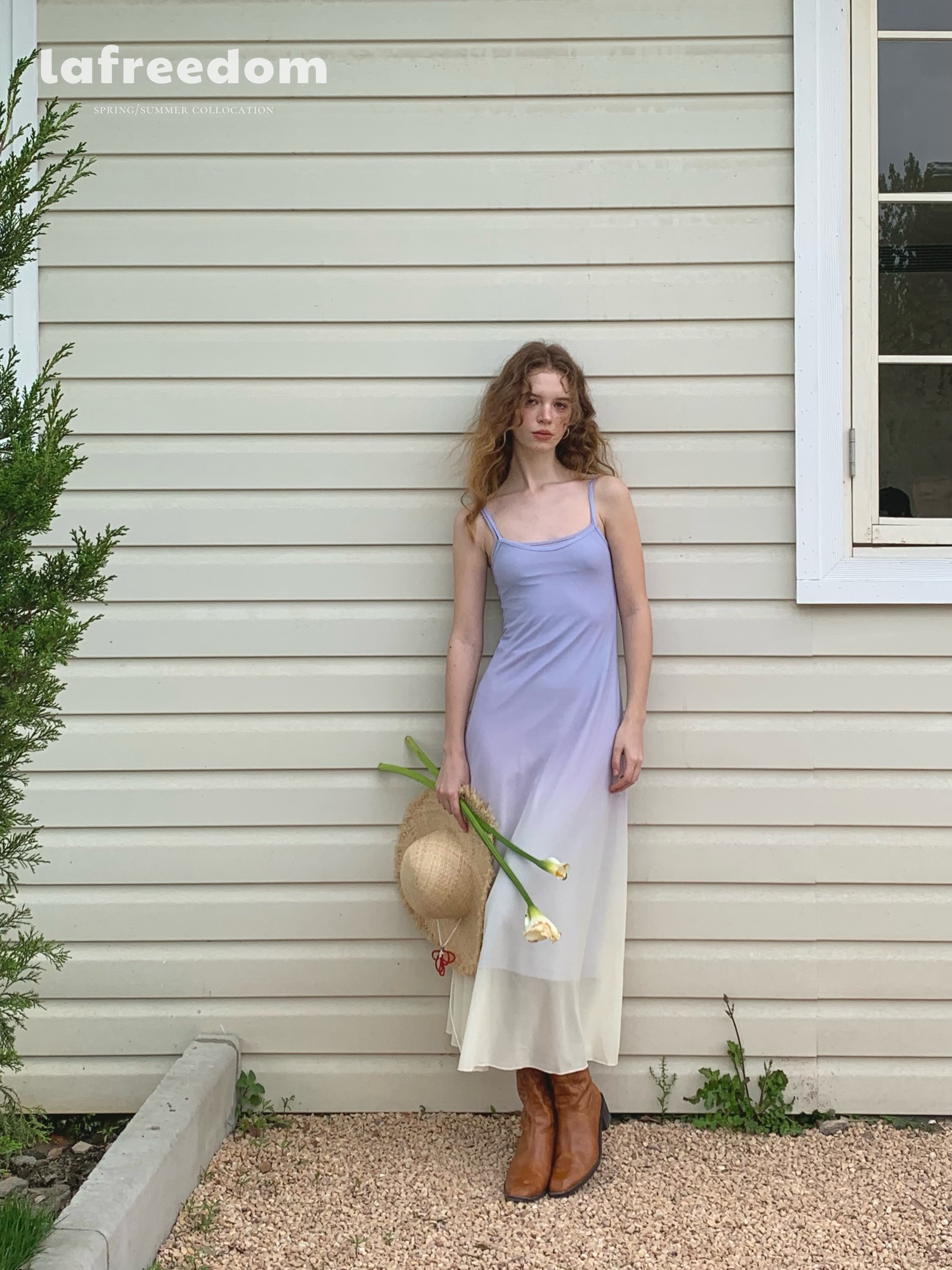 LAFREEDOM 25春夏新品渐变双肩带网纱吊带连衣裙显瘦度假风长裙