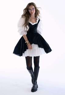 【Selkie官方授权】早秋系列｜黑白撞色迷你短款复古连衣裙