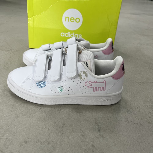 三哥推荐Adidas/阿迪达斯 凯斯·哈林联名系列 女子休闲鞋GX3675