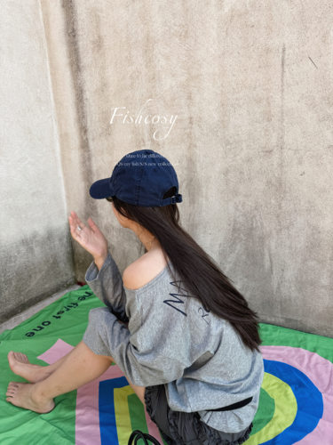 韩国新品 前后两面 字母印花防晒长袖大t 宽松版型 超级舒服
