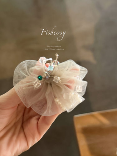 韩国设计师新品 薄雾水晶手捏花朵 小众款耳饰花瓣耳钉