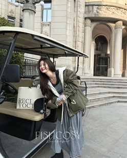 2025新款 韩国设计师款 夏威夷人鱼 雪花刺绣加绒外套 浪漫感冬日