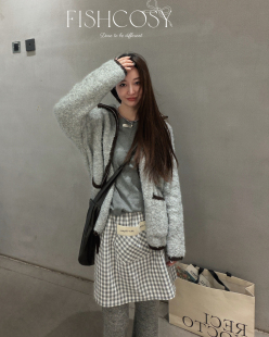 FISHCOSY撞色翻领设计拉链毛衣外套