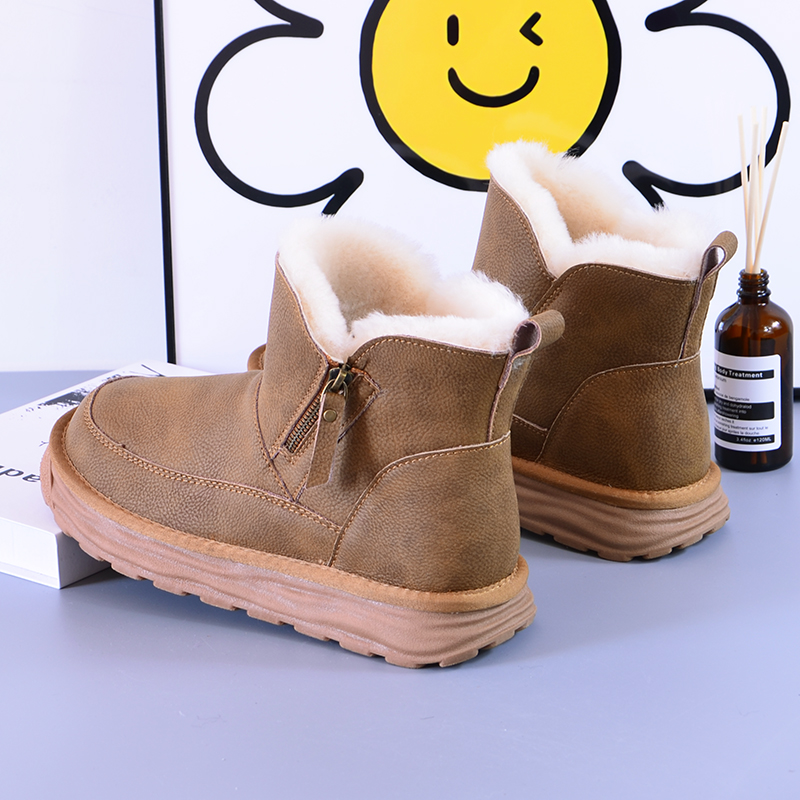 香港防水皮面雪地靴2025皮毛一体