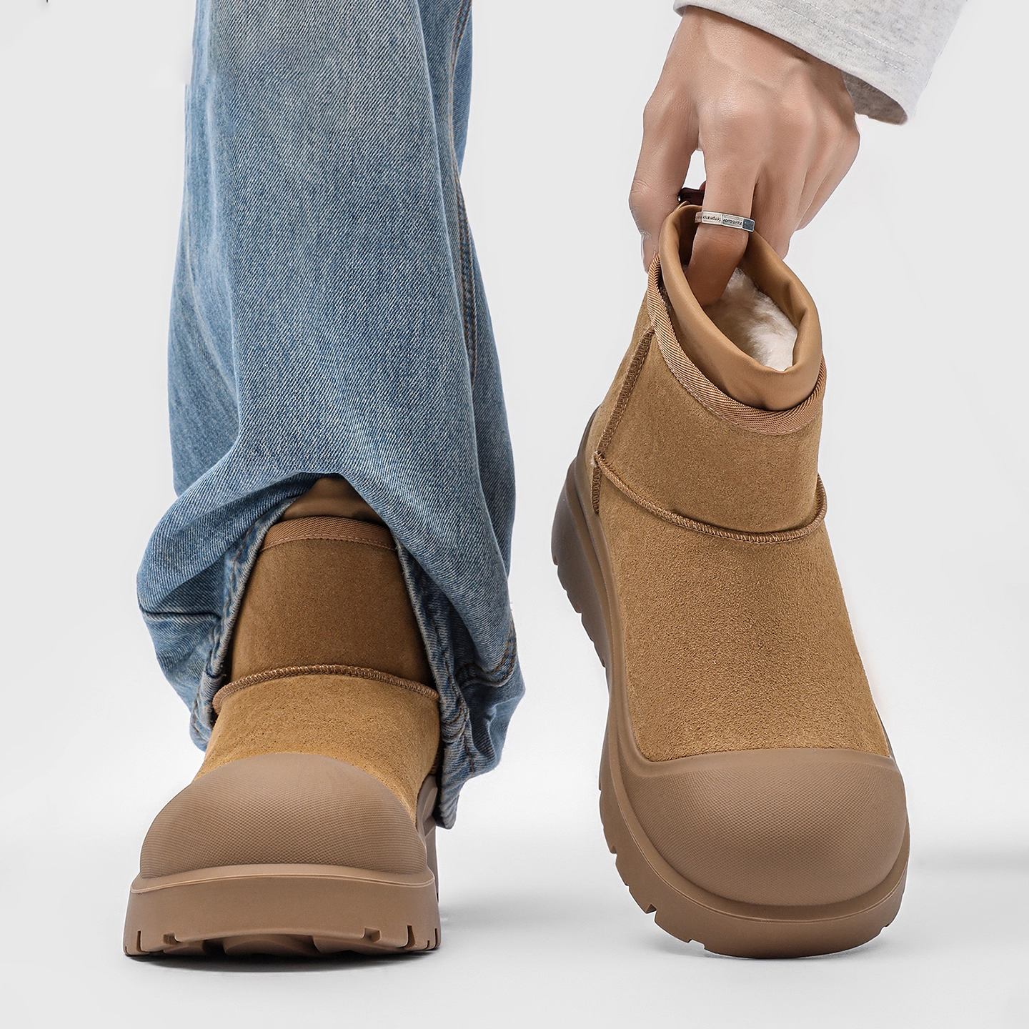 香港冬季加绒雪地靴厚底保暖休闲