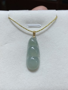 18K镶天然A货翡翠豆子吊坠 冰种起荧光富贵豆女士 满绿荷兰豆项坠