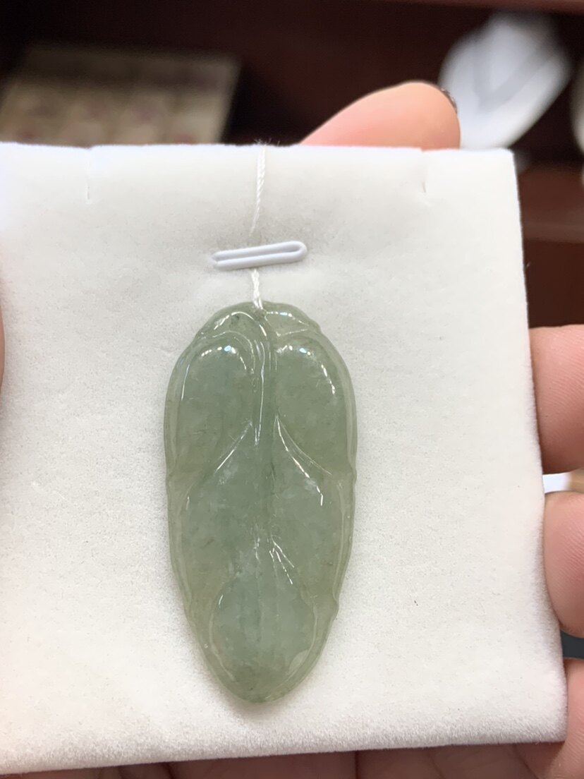 天然A货翡翠玉吊坠 冰种起光大颈饰