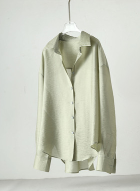 新款浅绿色衬衫女士天丝垂坠感微透气舒适清凉宽松防晒上衣