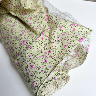 日本进口 全棉黄粉小碎花全棉衬衫面料 童装衬衫连衣裙布料宽114