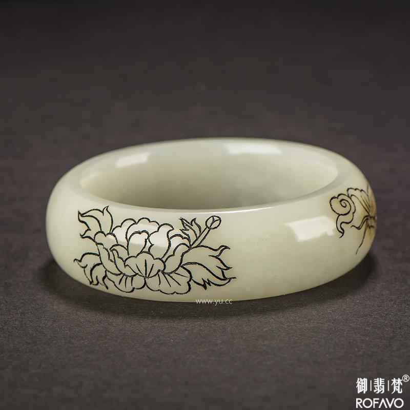 新疆和田玉黄皮白玉籽玉手镯蝶恋花内径52mm 76.4克天然籽料手链