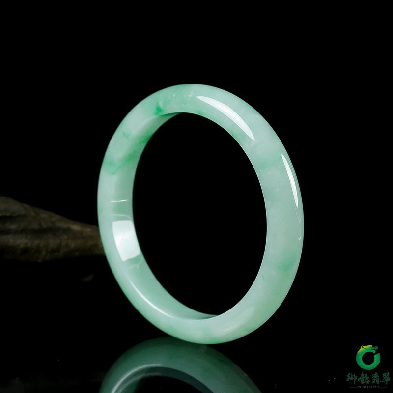 缅甸天然A货细糯种翡翠手镯内径57mm 44.5克