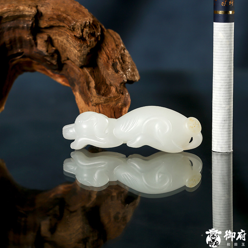 新疆和田玉黄皮白玉籽玉挂件守业旺财18.8克把件手把件玉石天然