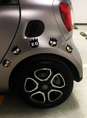 酷企鹅车贴卡通动漫轮眉特斯拉miniv赛车改装个性车门划痕车贴