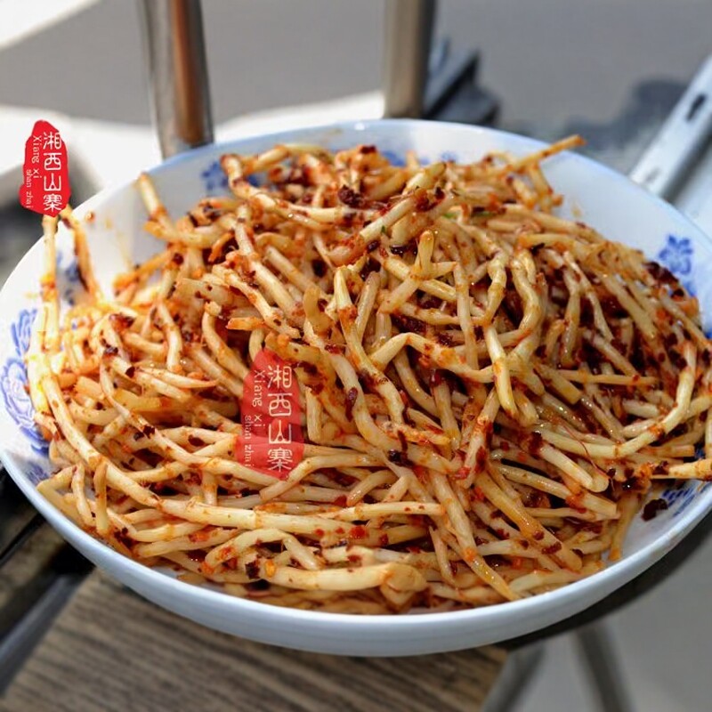 湖南贵州特色小吃凉拌鱼腥草泡菜 鲜嫩野菜侧耳根 农家折耳根