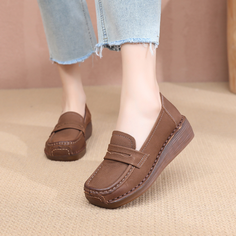 休闲皮鞋休闲复古简约大气中年