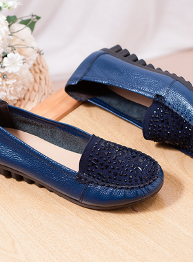 润月妈妈鞋真皮软底水钻防滑平底单鞋舒适中老年皮鞋防滑透气休闲