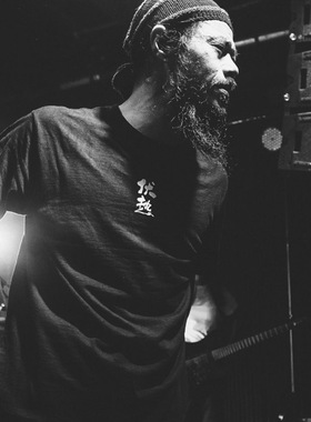 舌头野孩子同款t恤小众男女纯棉摇滚乐队音乐情侣夏装圆领短袖