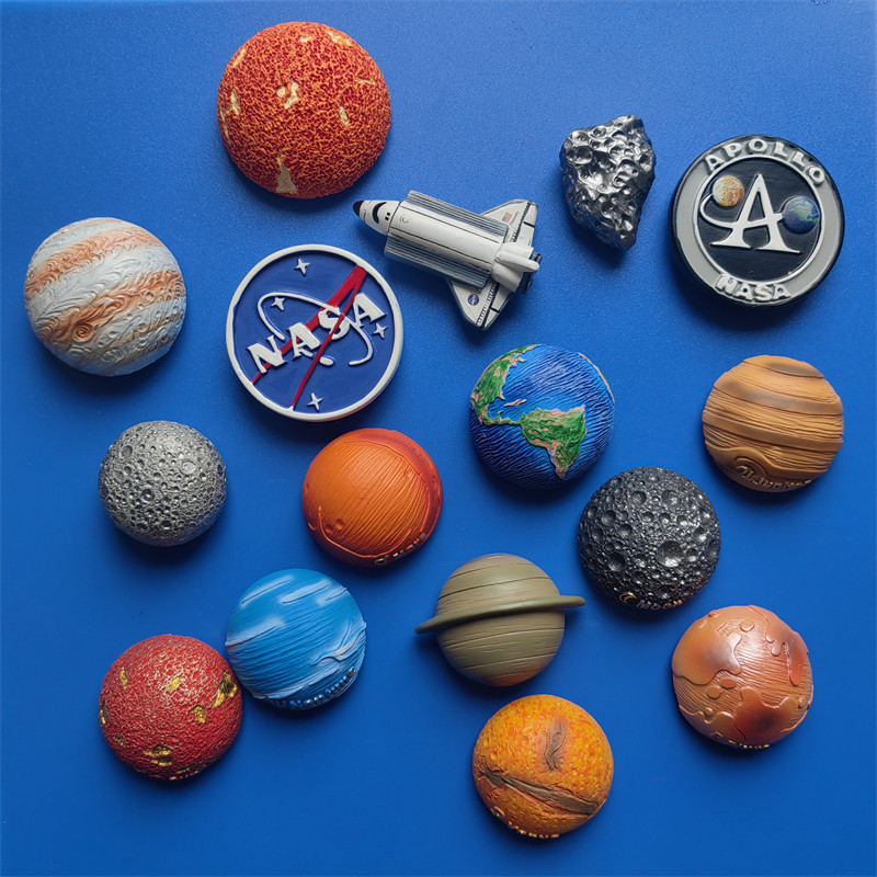 创意太空宇航员宇宙星球太阳系装饰航天飞机行星冰箱贴磁贴早教