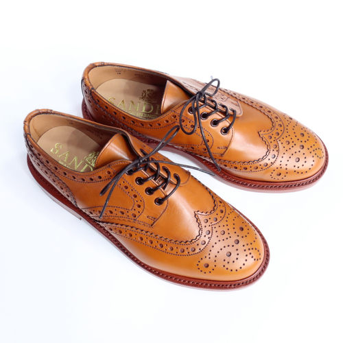 制造sanders经典英伦风雕花男鞋