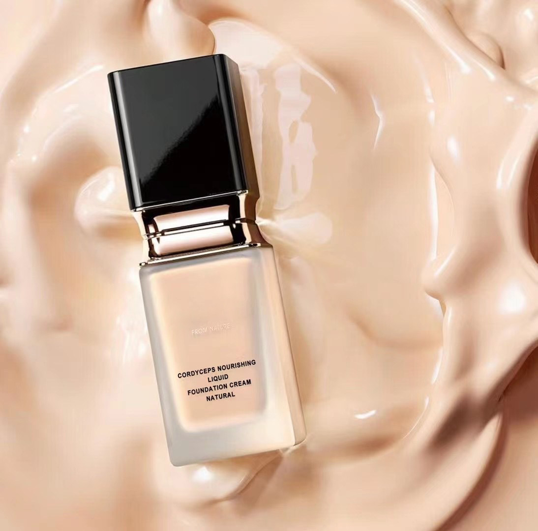 虫草养肤粉底液干皮水润裸妆轻薄无瑕提亮肤色持久不易脱妆油皮粉