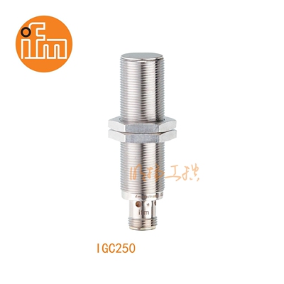 易福门接近传感器IGC250；4.5 mm 齐平安装;100 Hz;常闭;DC; PNP