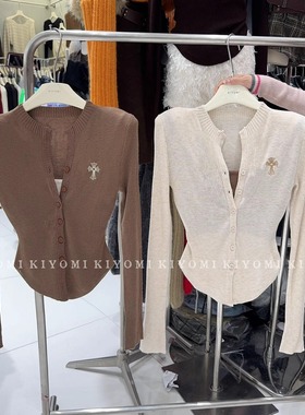 现货~KIYOMI实拍秋冬韩版纯欲辣妹撞色假两件十字架刺绣针织衫