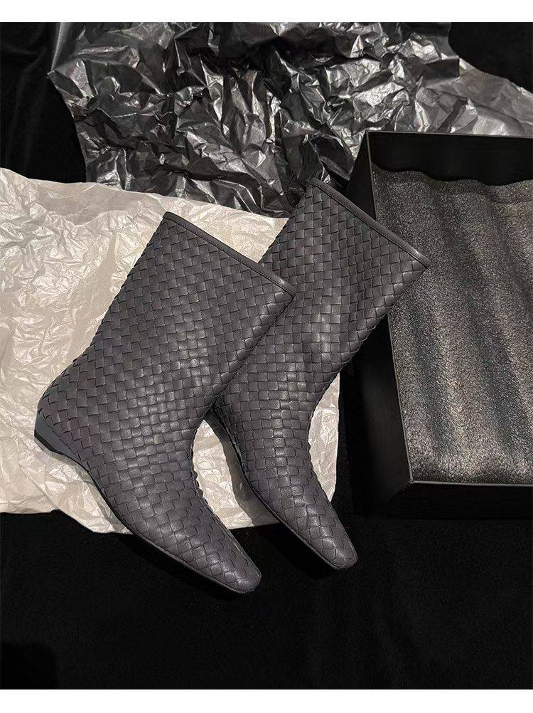 17年老店欧货2025真皮编织坡跟宽筒短靴女百搭高级感靴子秋冬新款,女鞋,时装靴,淘宝优惠券,粉丝福利购,淘宝优惠卷