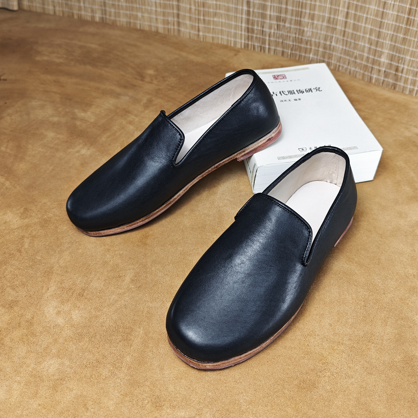 御圣祥新款老北京布鞋男士头层牛皮春季鸭舌款牛皮底软底透气耐磨,流行男鞋,休闲皮鞋,淘宝优惠券,粉丝福利购,淘宝优惠卷