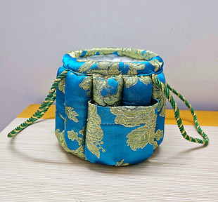 LB香薰燈/香薰瓶/小叮噹及各款型號香薰瓶子帶外出手提袋