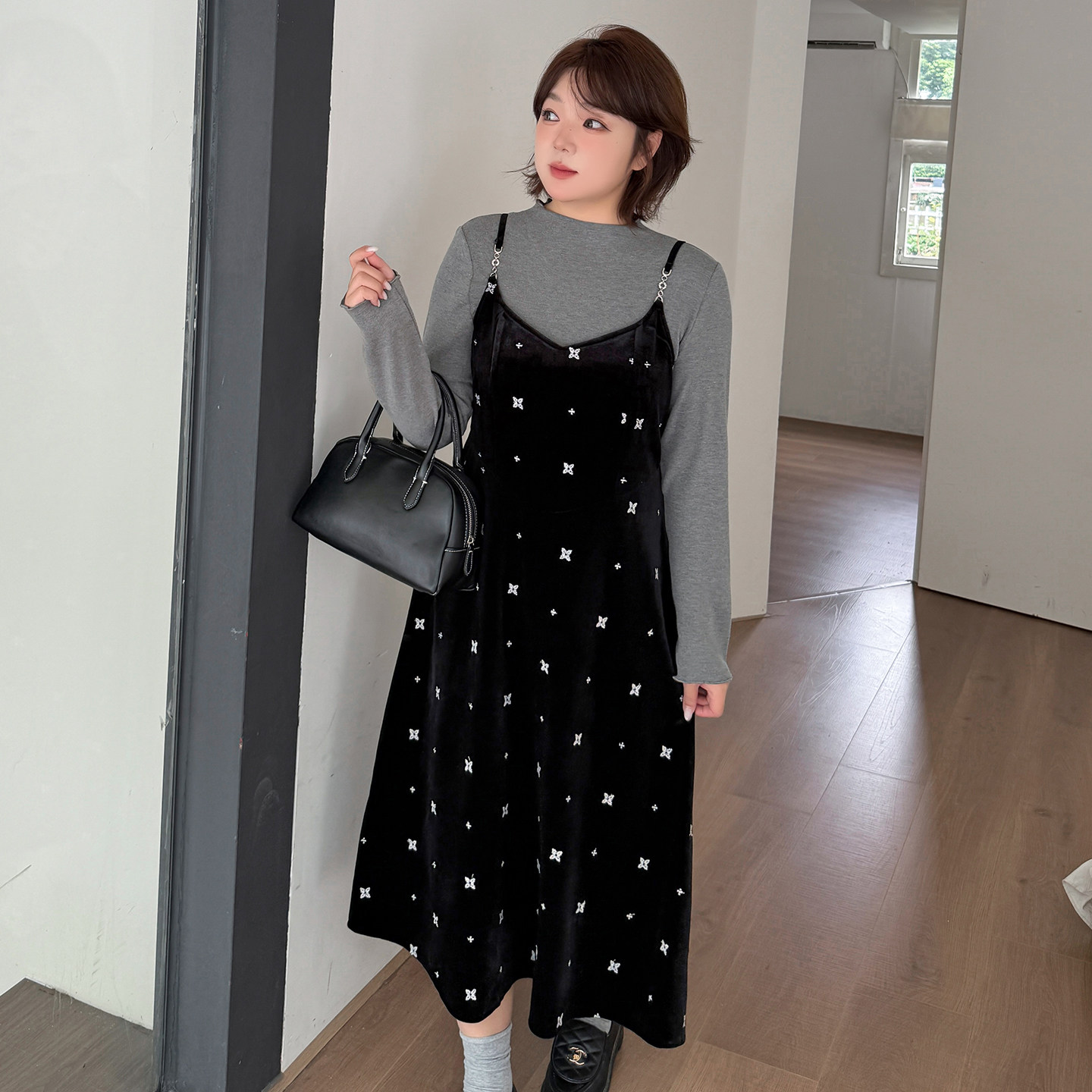 胖mm大码女装时尚套装2025秋款200斤丝绒吊带连衣裙内搭两件套女,女装/女士精品,大码套装,淘宝优惠券,粉丝福利购,淘宝优惠卷