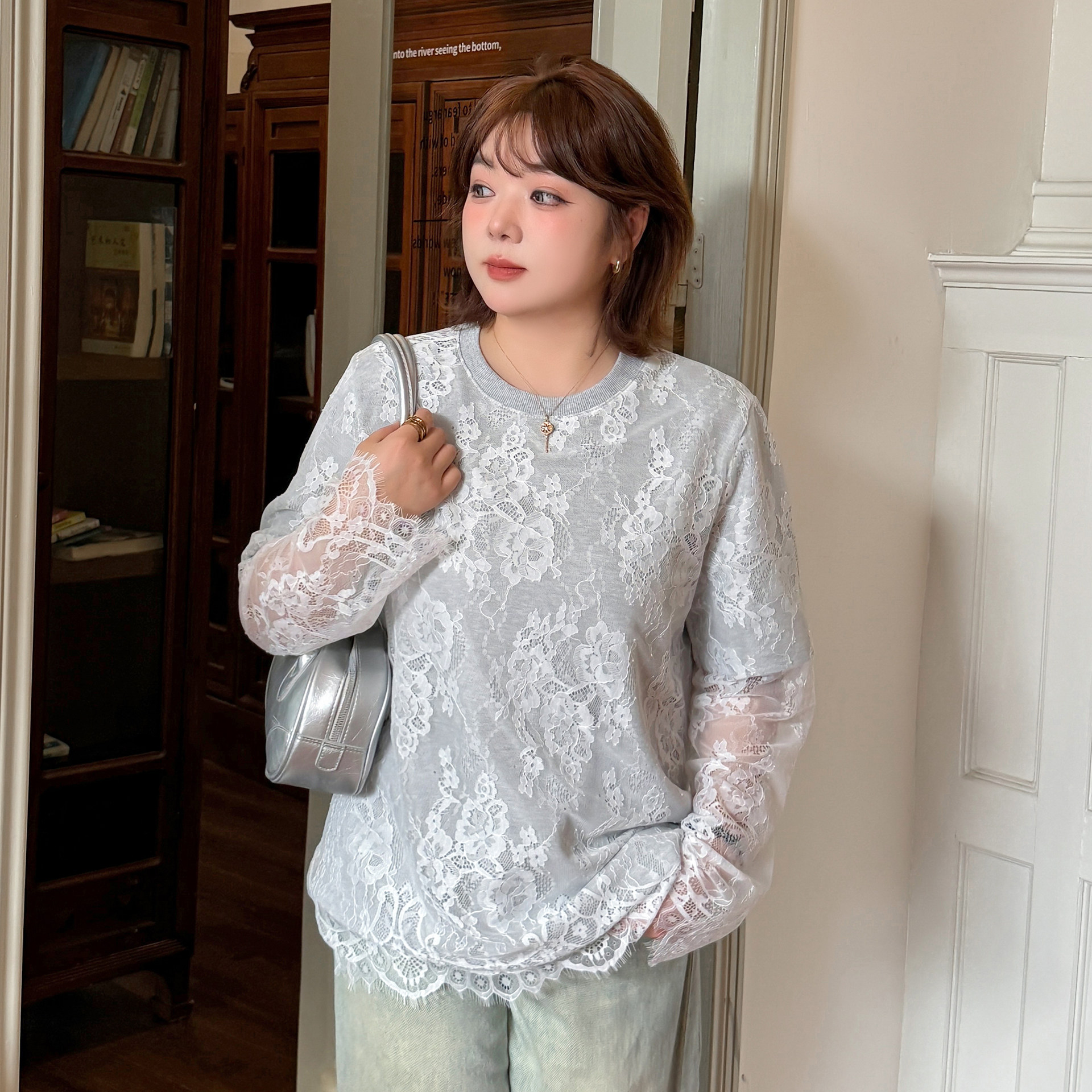 胖mm大码蕾丝拼接长袖内搭打底衫2025秋冬新品优雅风加绒内搭上衣,女装/女士精品,大码内搭,淘宝优惠券,粉丝福利购,淘宝优惠卷